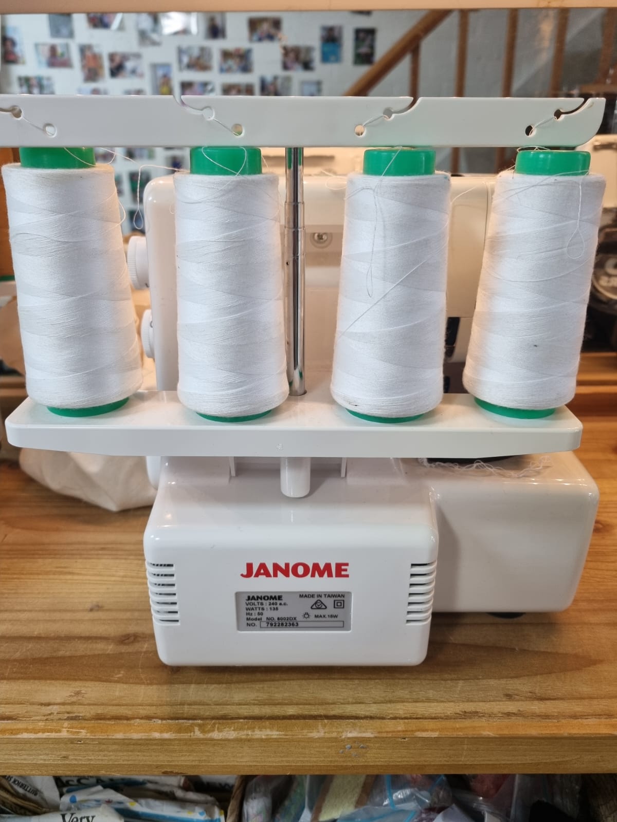 Secondhand Janome Overlocker 8002DX