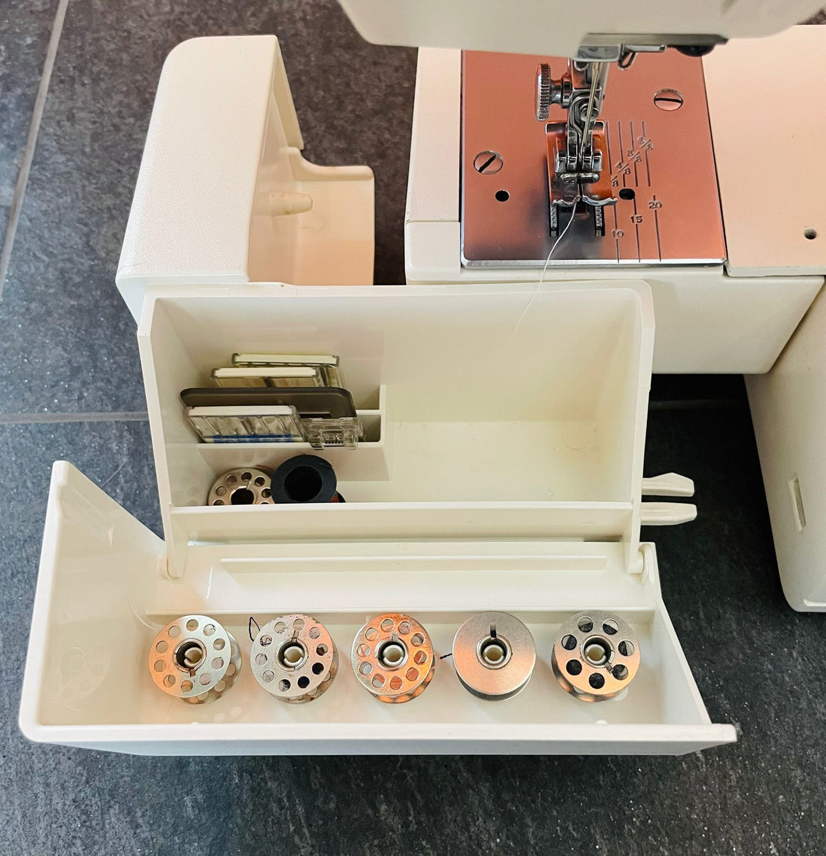 Second-hand Pfaff Hobby Sewing Machine 380