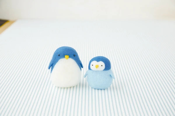Hamanaka Penguins Needle Felting Kit