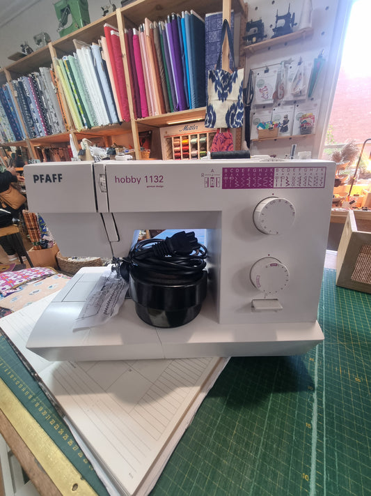 Secondhand Pfaff Hobby sewing machine 1132